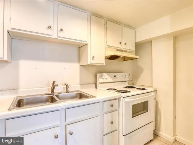 $1,250 | 103 North Church Street, Berryville, VA 22611