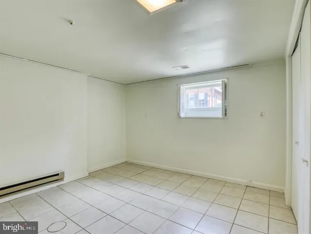 $1,250 | 103 North Church Street, Berryville, VA 22611