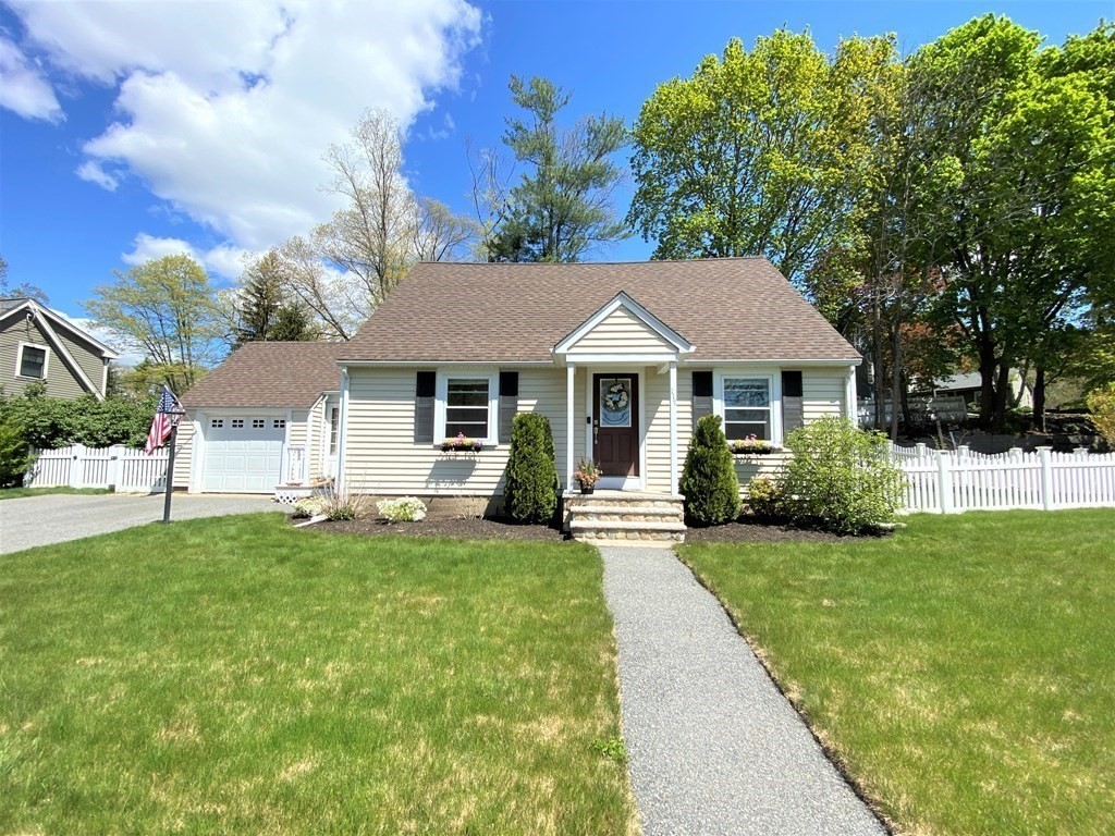 117 Shawsheen Road Andover, MA 01810 - Photo 2 of 3 Gallery Image 2