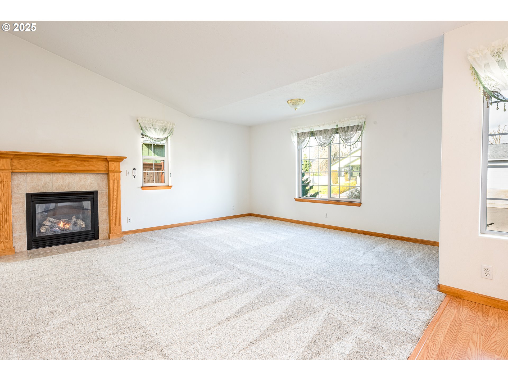 6565 Aaron Lane Springfield, OR 97478 - Photo 8 of 48