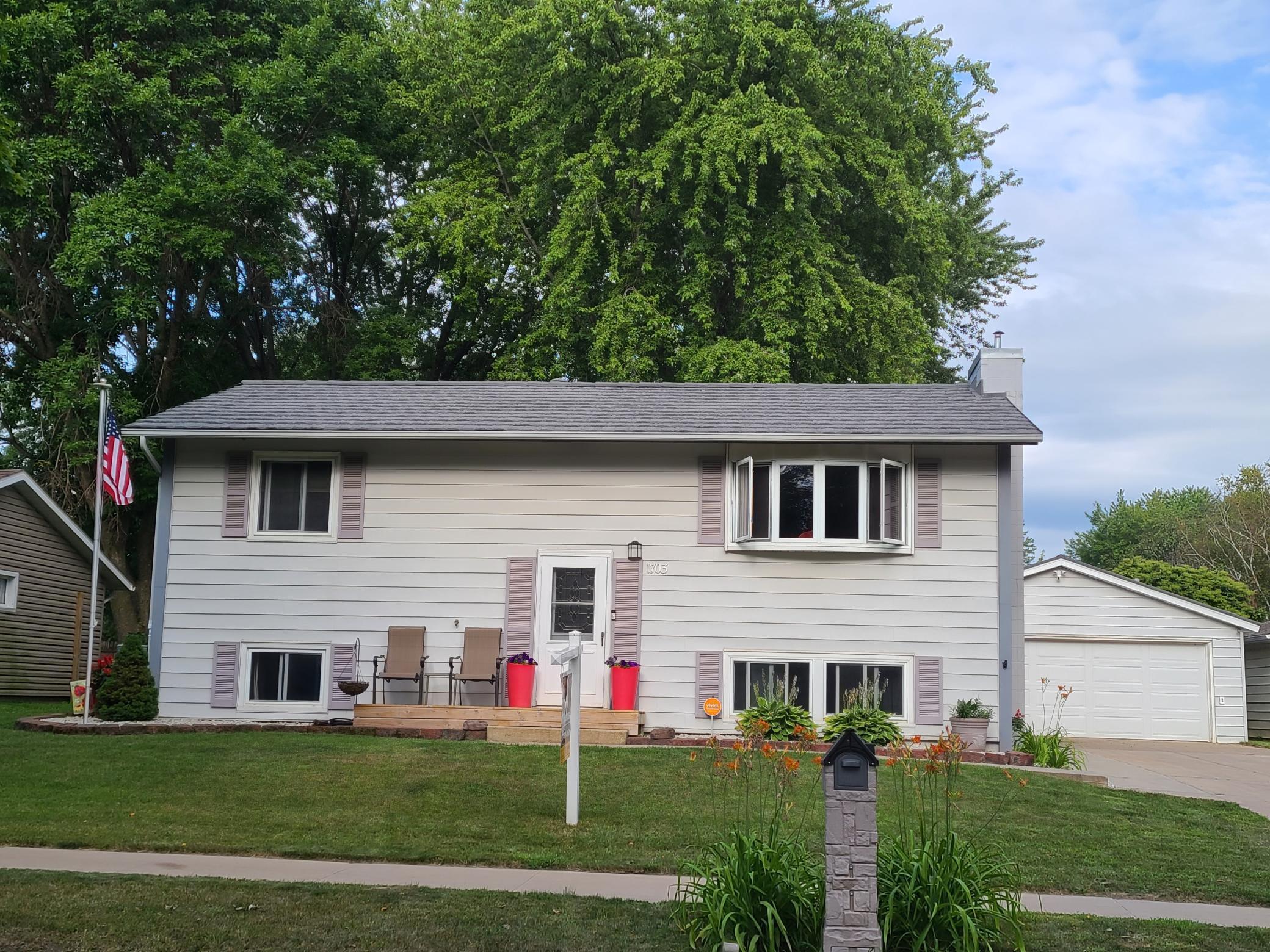 1703 9th Avenue Southeast Rochester, MN 55904 - Photo 1 of 1 Gallery Image 1