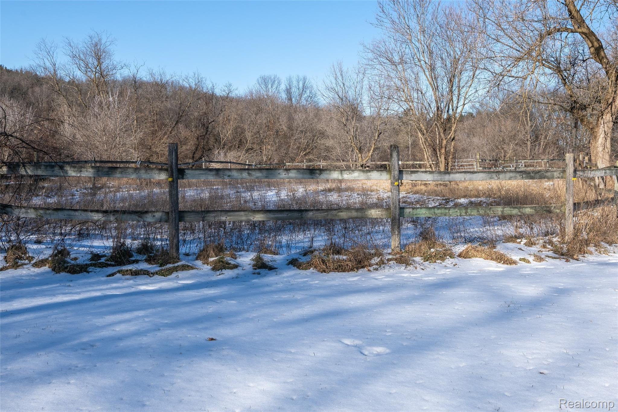 6025 Brighton Road Brighton, MI 48116 - Photo 44 of 46 DSC_7291.jpg