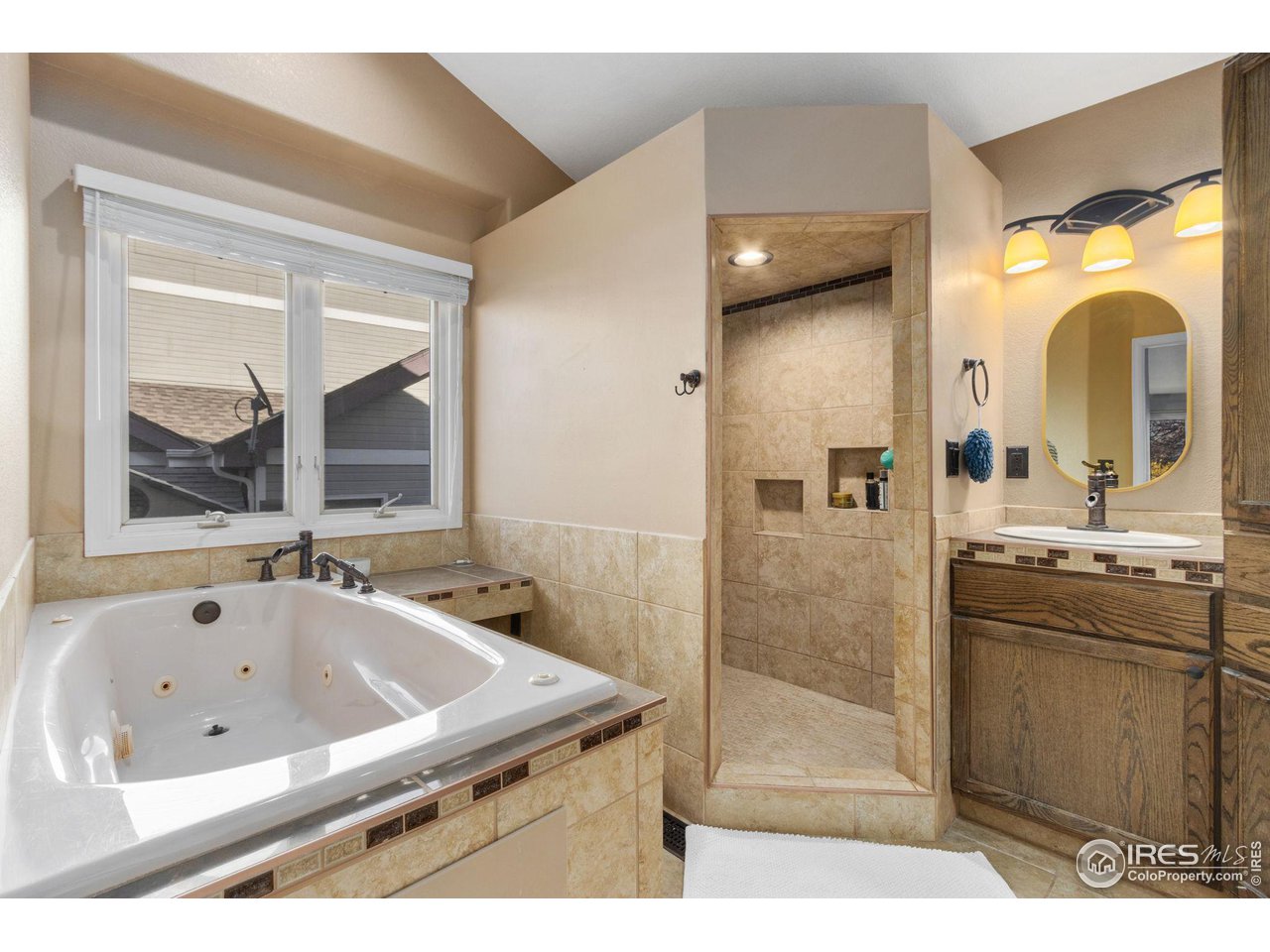1808 Rolling Gate Road Fort Collins, CO 80526 - Photo 19 of 39 5 Piece Bath in Primary Suite