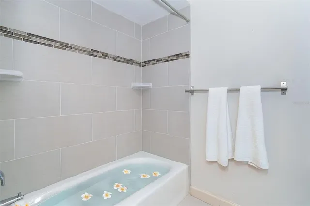 $1,500,000 | 222 Highpoint Drive, Venice, FL 34292