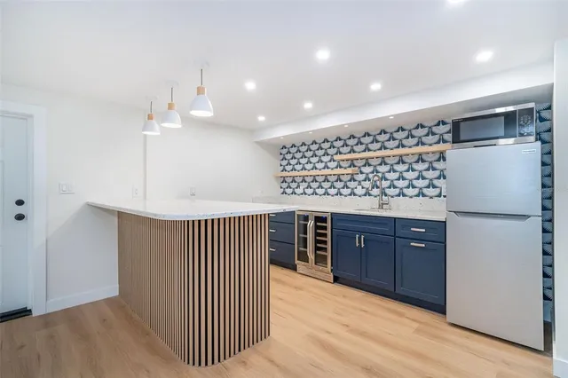 $1,500,000 | 222 Highpoint Drive, Venice, FL 34292