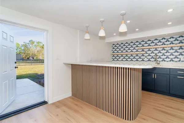 $1,500,000 | 222 Highpoint Drive, Venice, FL 34292