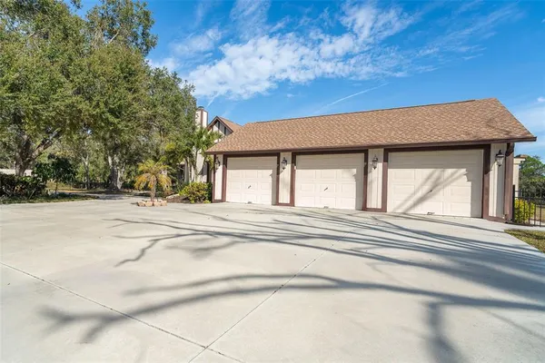 $1,500,000 | 222 Highpoint Drive, Venice, FL 34292