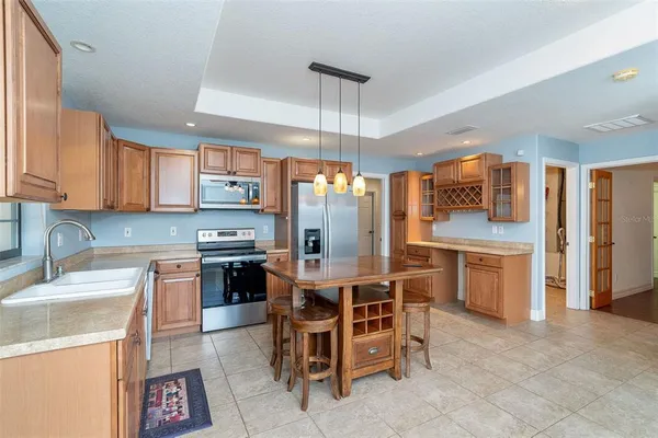 $1,500,000 | 222 Highpoint Drive, Venice, FL 34292