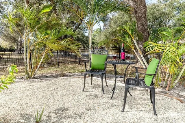 $1,500,000 | 222 Highpoint Drive, Venice, FL 34292