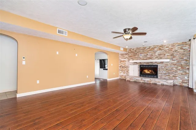 $1,500,000 | 222 Highpoint Drive, Venice, FL 34292