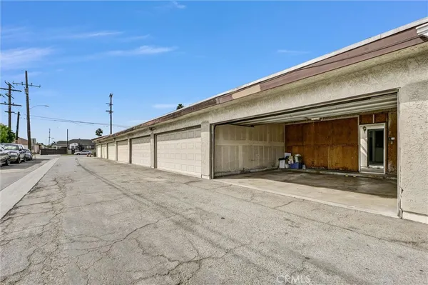 $505,000 | 3129 Marine Avenue, Unit 7, Gardena, CA 90249