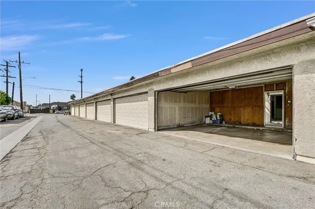 $515,000 | 3129 Marine Avenue, Unit 7, Gardena, CA 90249