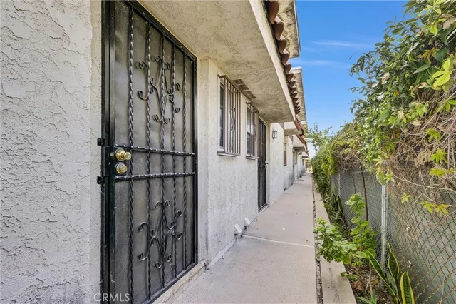 a view of a pathway of a building