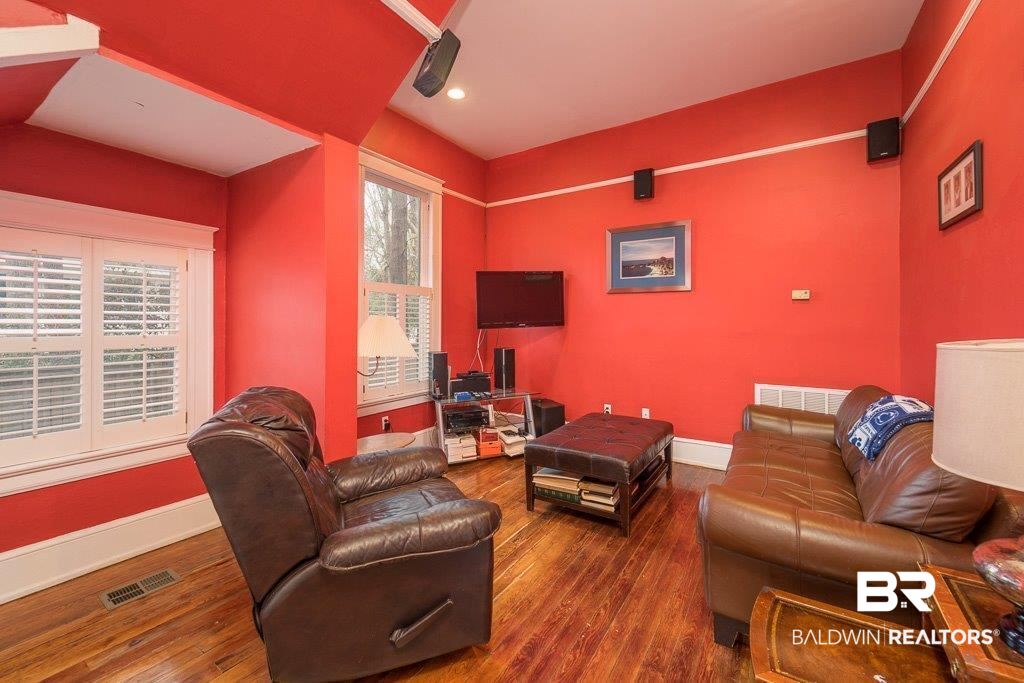 261 Rapier Avenue Mobile, AL 36604 - Photo 9 of 21