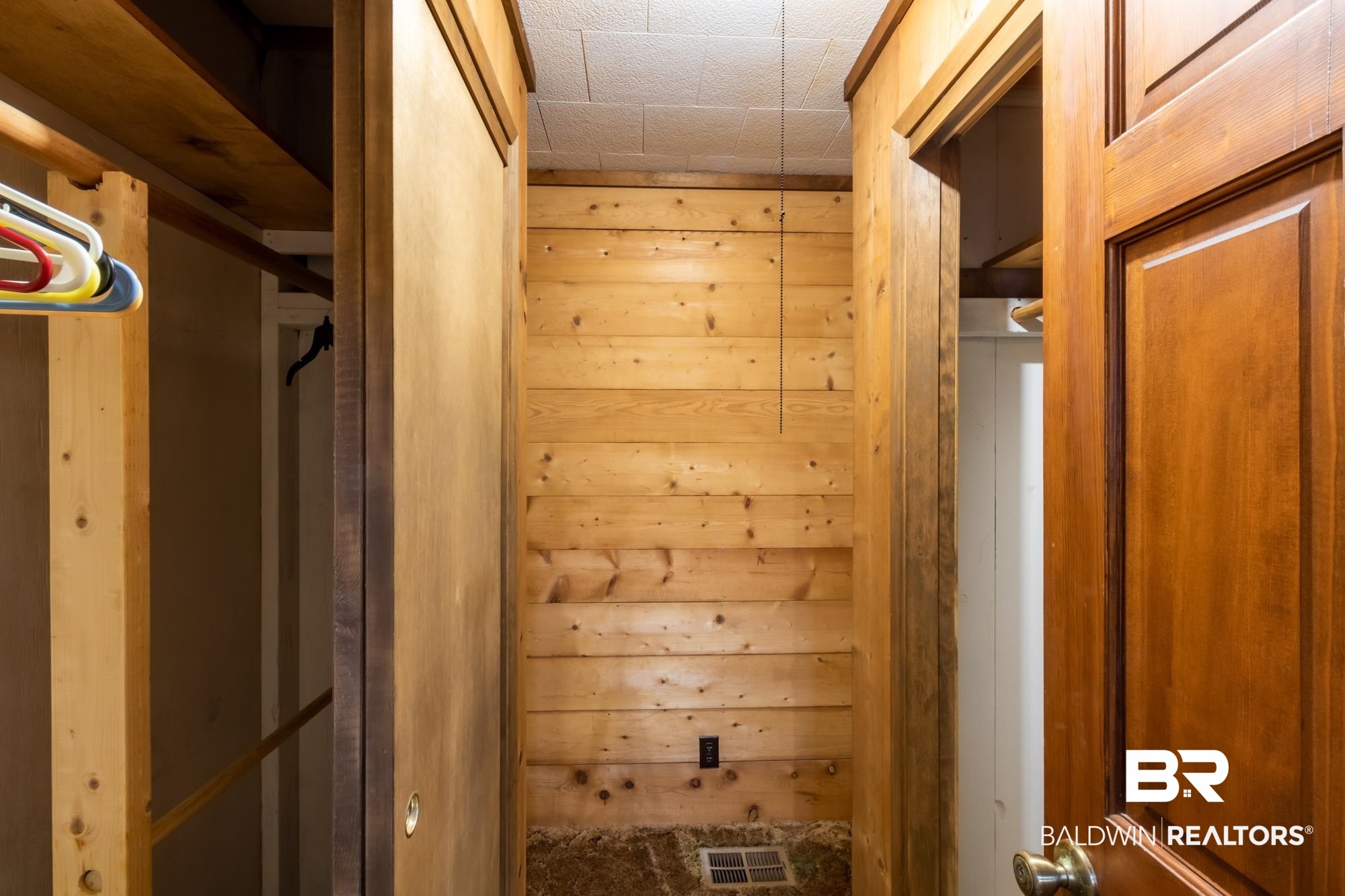 30798 Cedar Street Elberta, AL 36530 - Photo 16 of 38 Closet