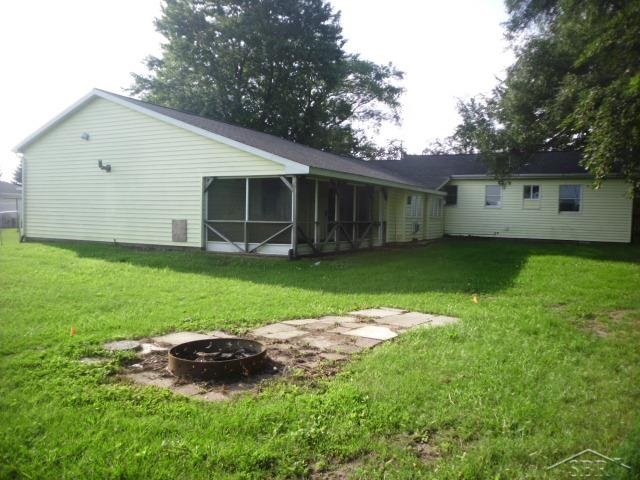 2463 Wheeler Road Bay City, MI 48706 - Photo 19 of 22 31211969-18.JPG