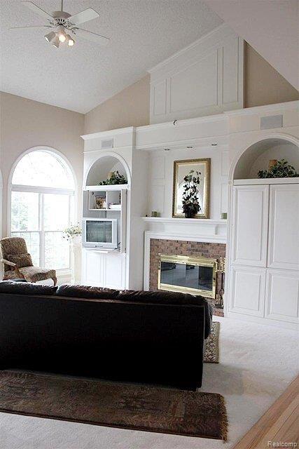 5698 Murfield Drive Rochester, MI 48306 - Photo 12 of 24 Great Room View # 3
