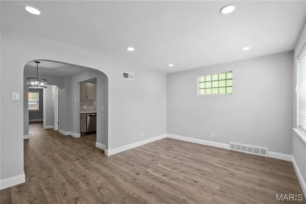 $349,900 | 5203 Schollmeyer Avenue, St. Louis, MO 63109