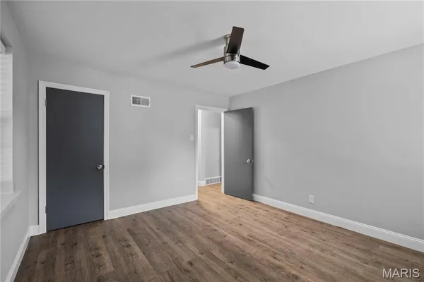$349,900 | 5203 Schollmeyer Avenue, St. Louis, MO 63109