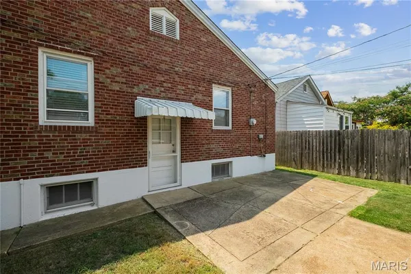 $349,900 | 5203 Schollmeyer Avenue, St. Louis, MO 63109