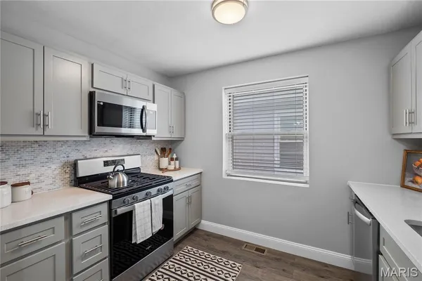 $349,900 | 5203 Schollmeyer Avenue, St. Louis, MO 63109
