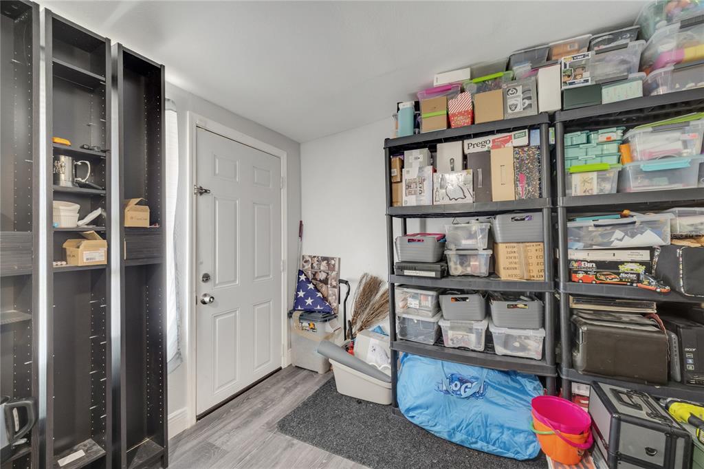 1226 Pine Street Orlando, FL 32824 - Photo 22 of 46 a view of a livingroom with furniture