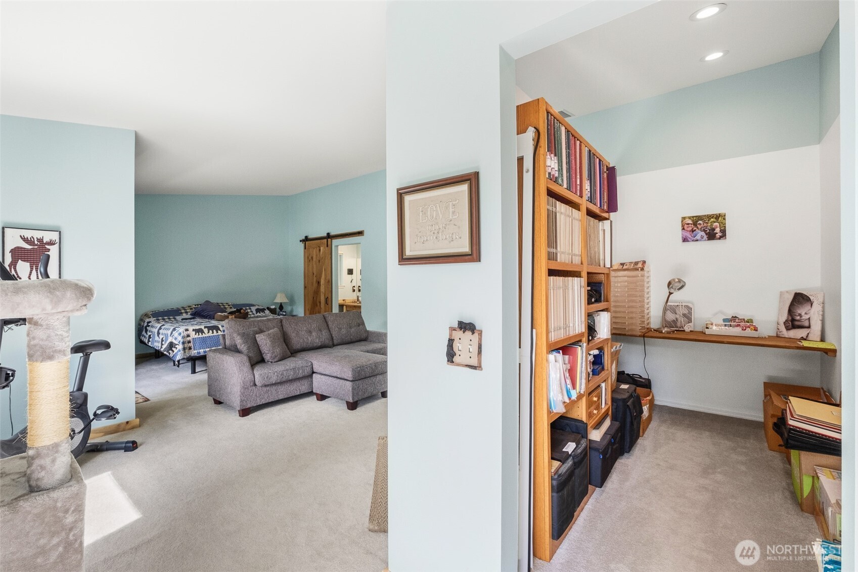 8348 Main Street, Unit 1 Peshastin, WA 98847 - Photo 29 of 40 a view of livingroom with workspace and a couch