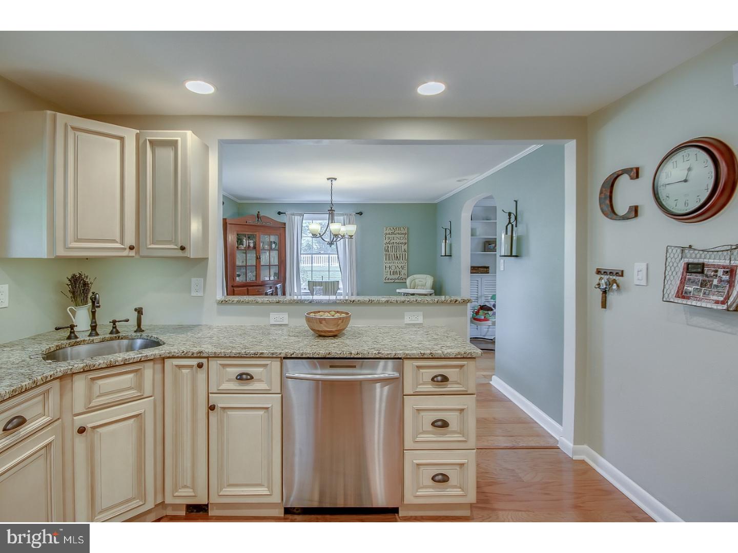 326 South Rolling Road Springfield, PA 19064 - Photo 5 of 25