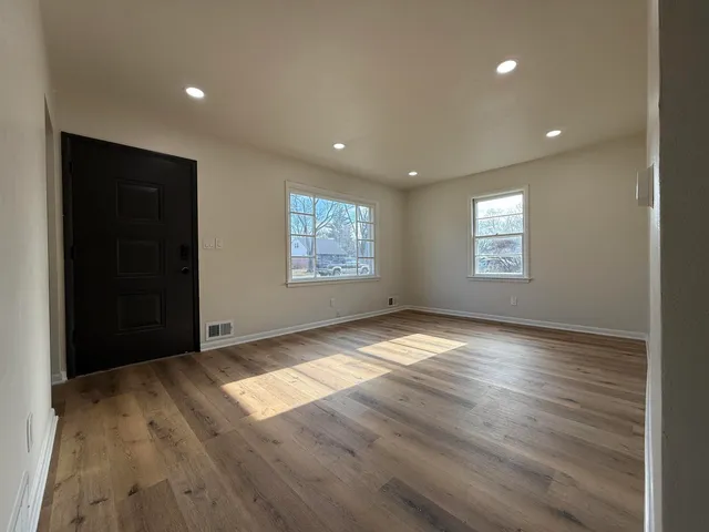 $185,000 | 2215 Colorado Avenue, Rockford, IL 61108