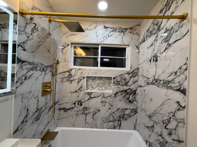 $185,000 | 2215 Colorado Avenue, Rockford, IL 61108