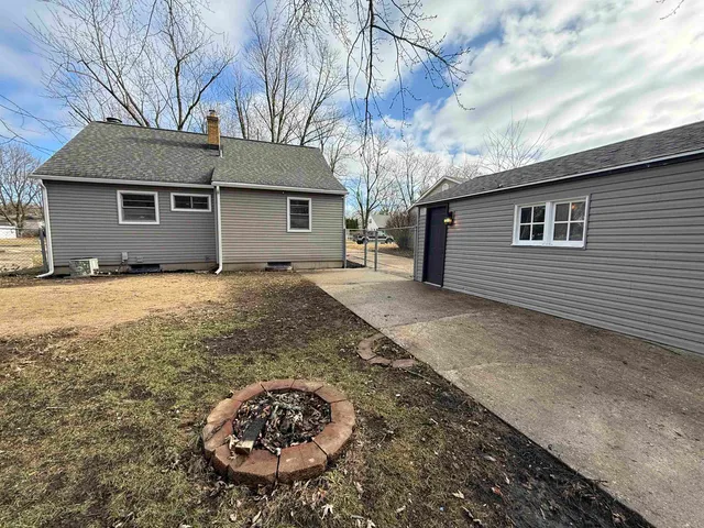 $185,000 | 2215 Colorado Avenue, Rockford, IL 61108