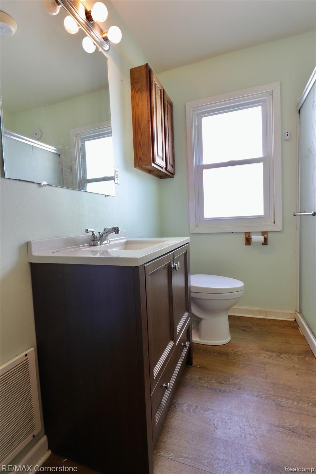 4532 Howe Road Wayne, MI 48184 - Photo 7 of 24
