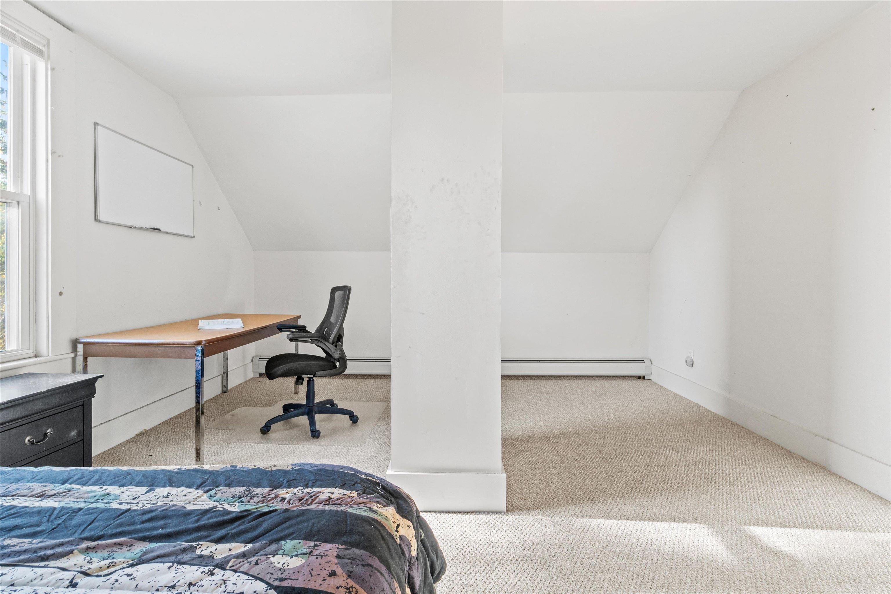 73 West Main Street Hillsborough, NH 03244 - Photo 18 of 60