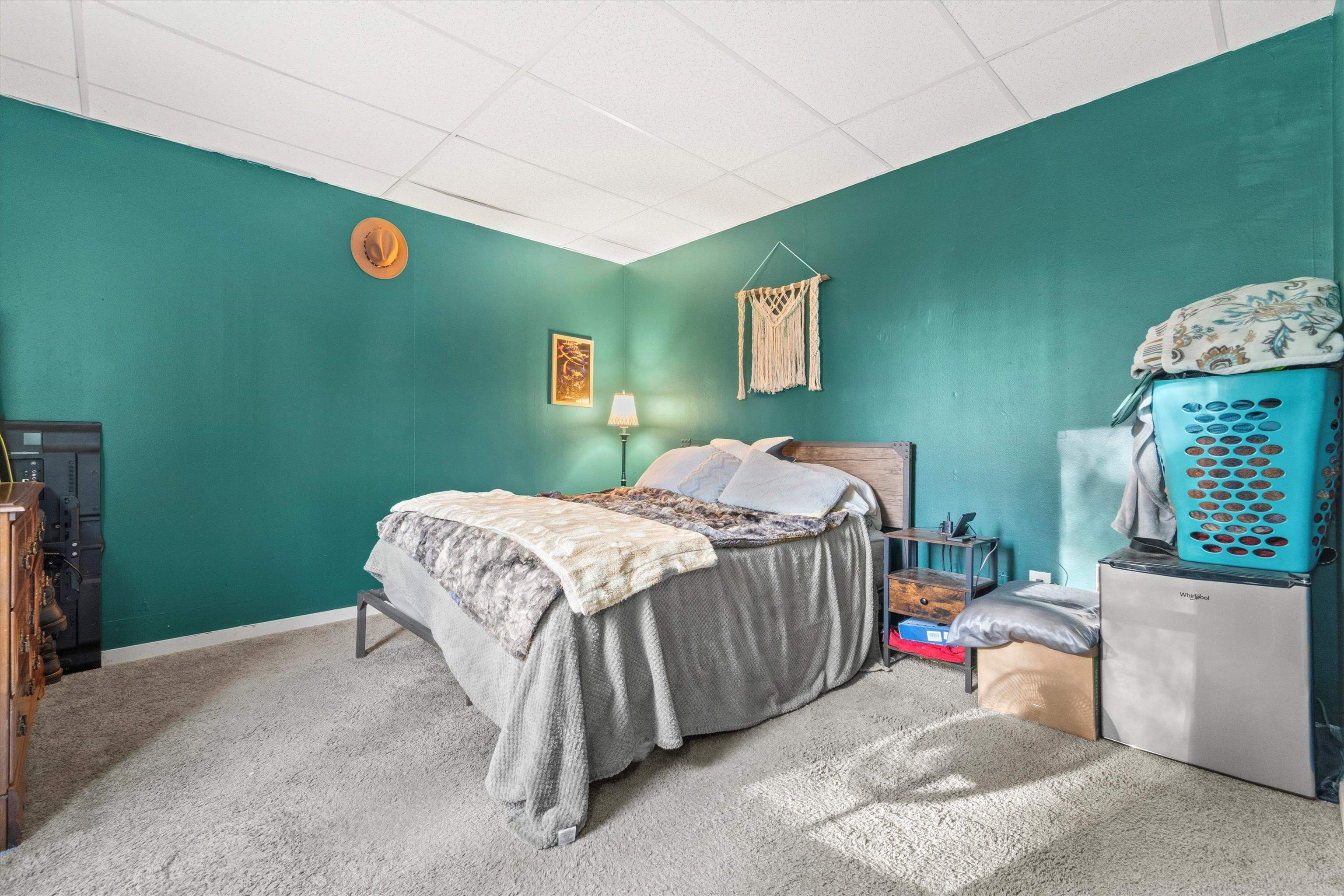 73 West Main Street Hillsborough, NH 03244 - Photo 35 of 60