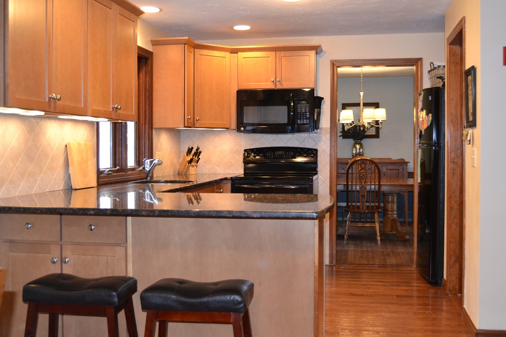 75 Norfolk Road Millis, MA 02054 - Photo 8 of 30 Gallery Image 8