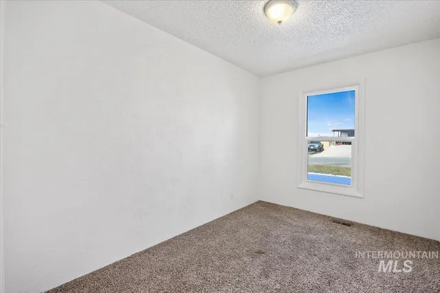 $287,500 | 363 Glacier Drive, Jerome, ID 83338