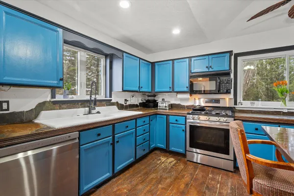 $447,500 | 4804 County Hwy VV, Two Rivers, WI 54241