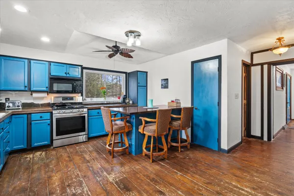 $447,500 | 4804 County Hwy VV, Two Rivers, WI 54241