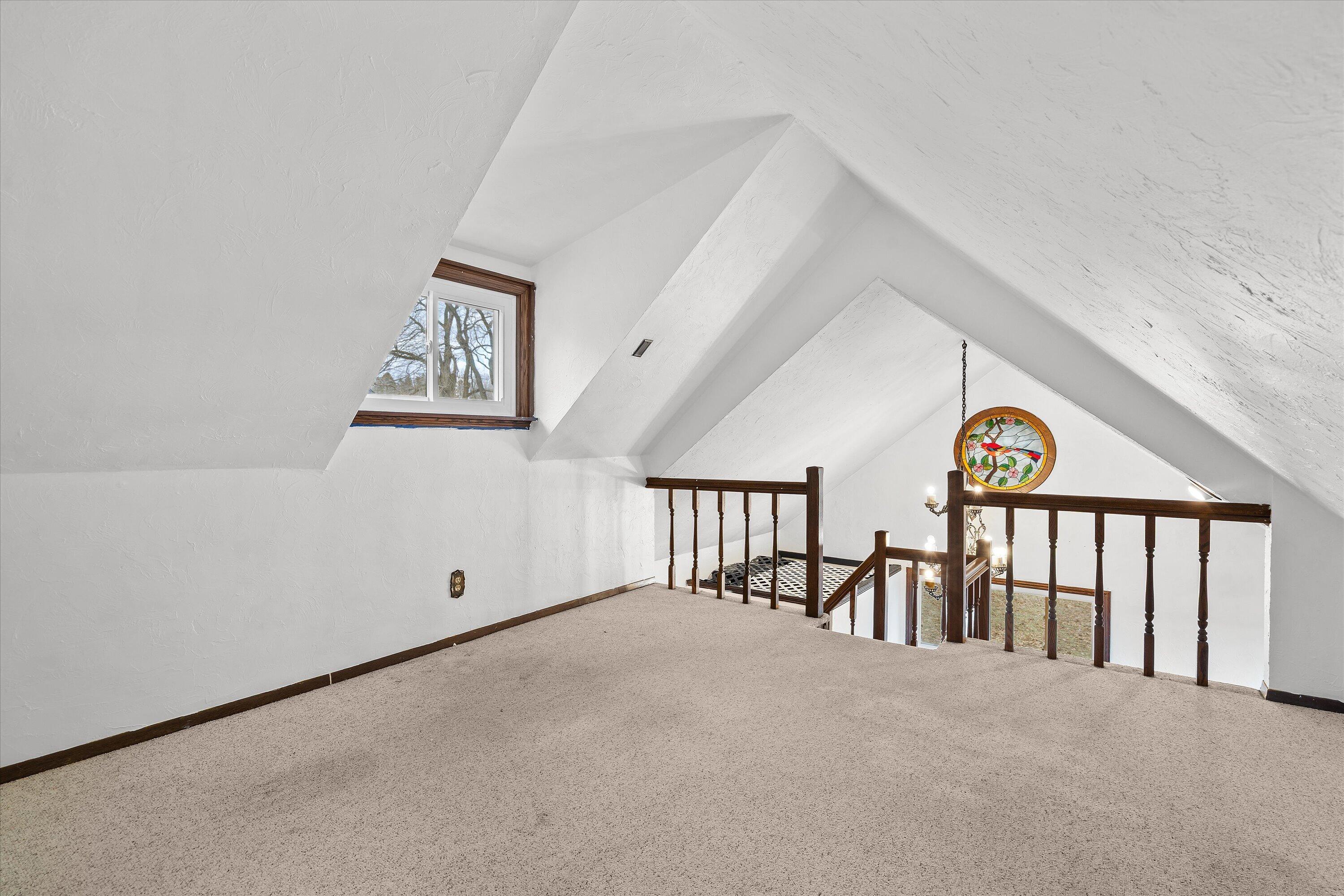 4804 County Hwy VV Two Rivers, WI 54241 - Photo 19 of 60 Lofted space