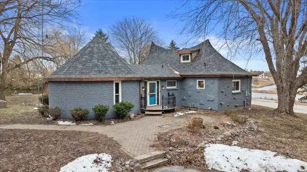 $447,500 | 4804 County Hwy VV, Two Rivers, WI 54241