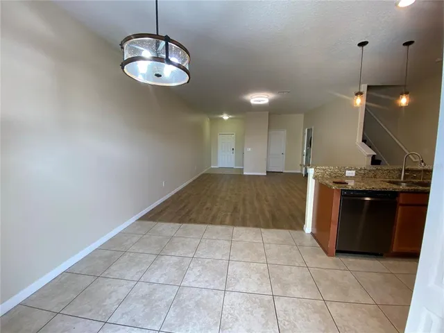 $2,100 | 12013 Greengate Drive, Hudson, FL 34669