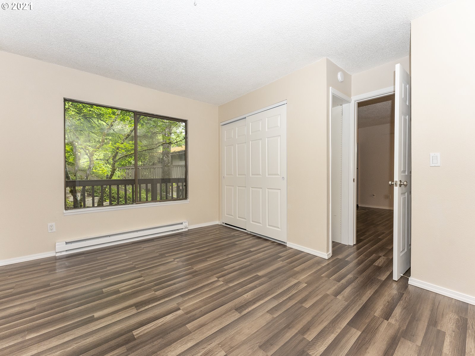 7734 Southwest Barnes Road Portland, OR 97225 - Photo 16 of 22 Gallery Image 16
