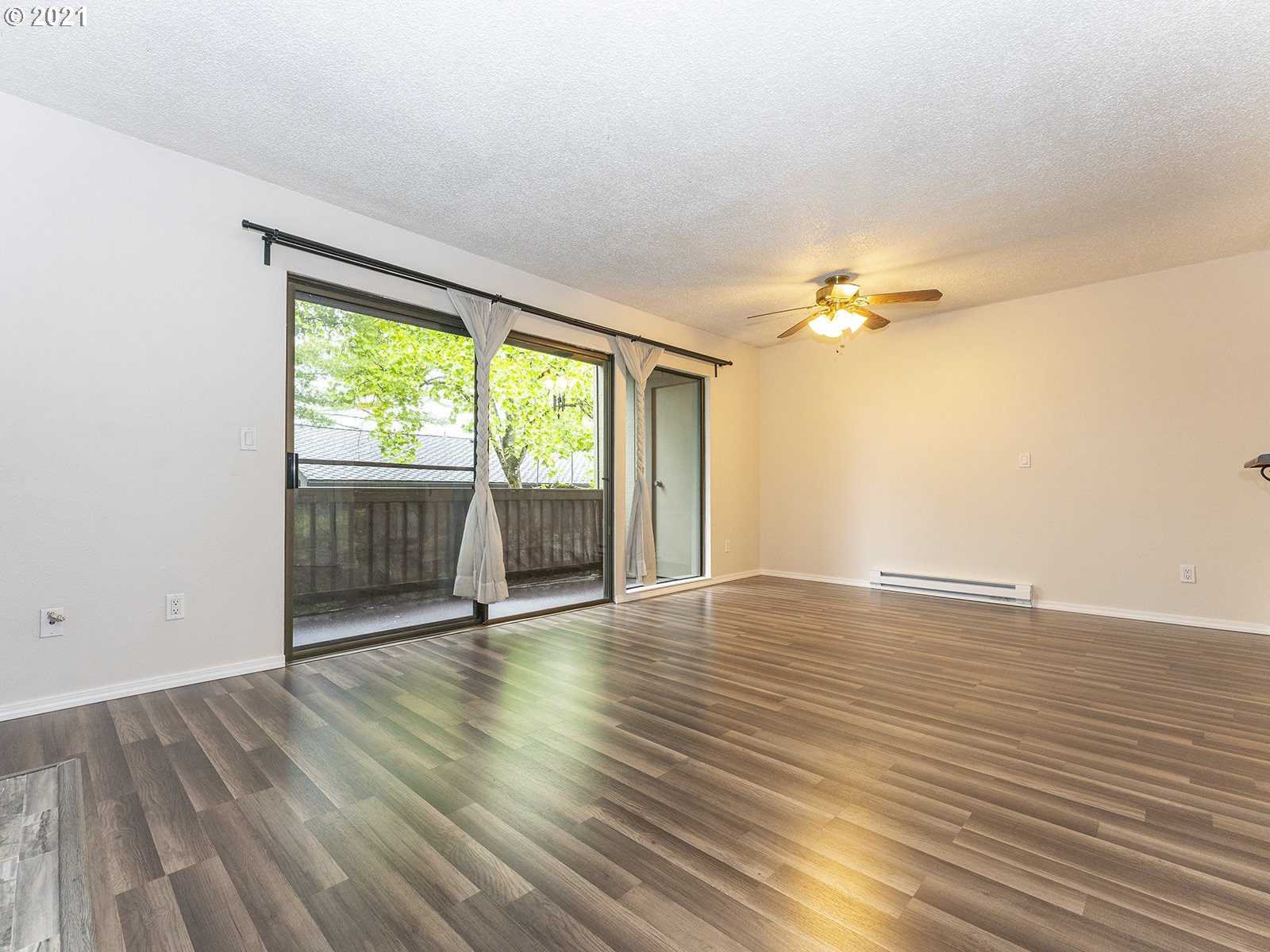 7734 Southwest Barnes Road Portland, OR 97225 - Photo 7 of 22 Gallery Image 7