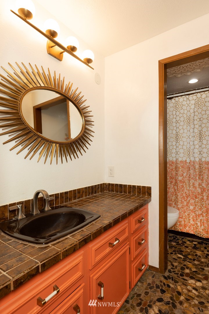 3010 Ridgeview Drive Northeast Bremerton, WA 98310 - Photo 20 of 39 Gallery Image 20