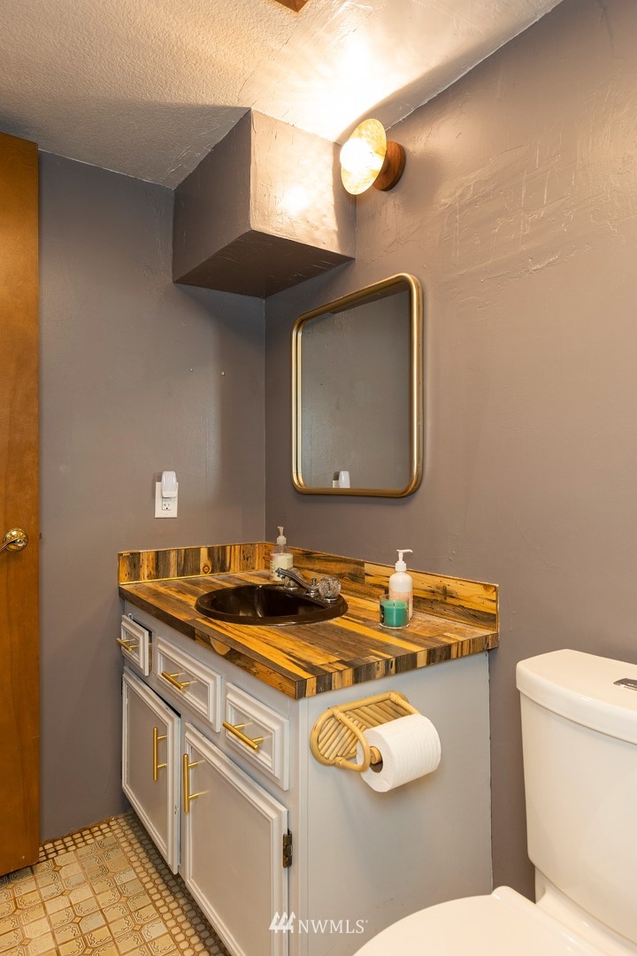 3010 Ridgeview Drive Northeast Bremerton, WA 98310 - Photo 30 of 39 Gallery Image 30