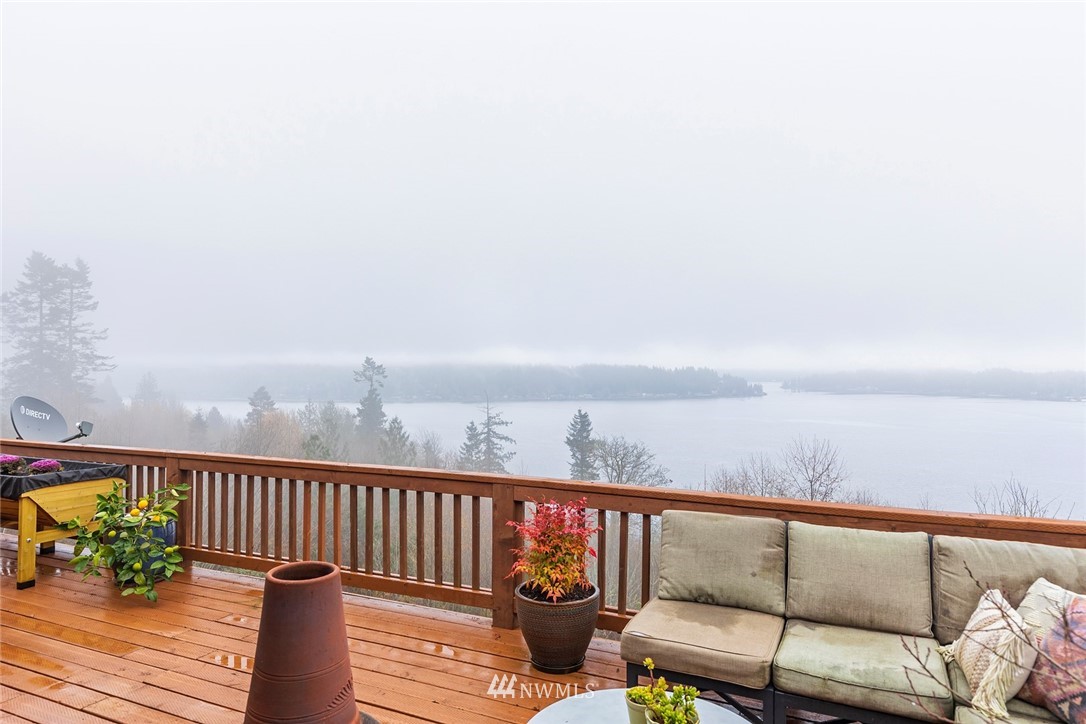 3010 Ridgeview Drive Northeast Bremerton, WA 98310 - Photo 32 of 39 Gallery Image 32