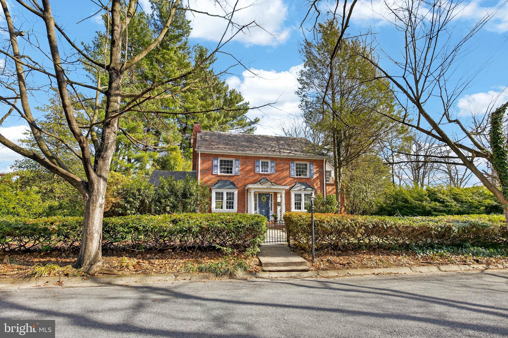 2315 Edgewood Road Harrisburg, PA 17104 - Photo 4 of 41