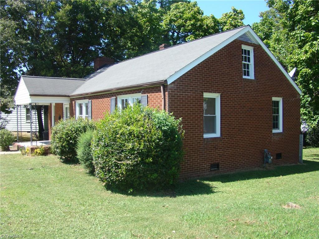 1406 Vaughn Road Burlington, NC 27217 - Photo 2 of 21 Gallery Image 2