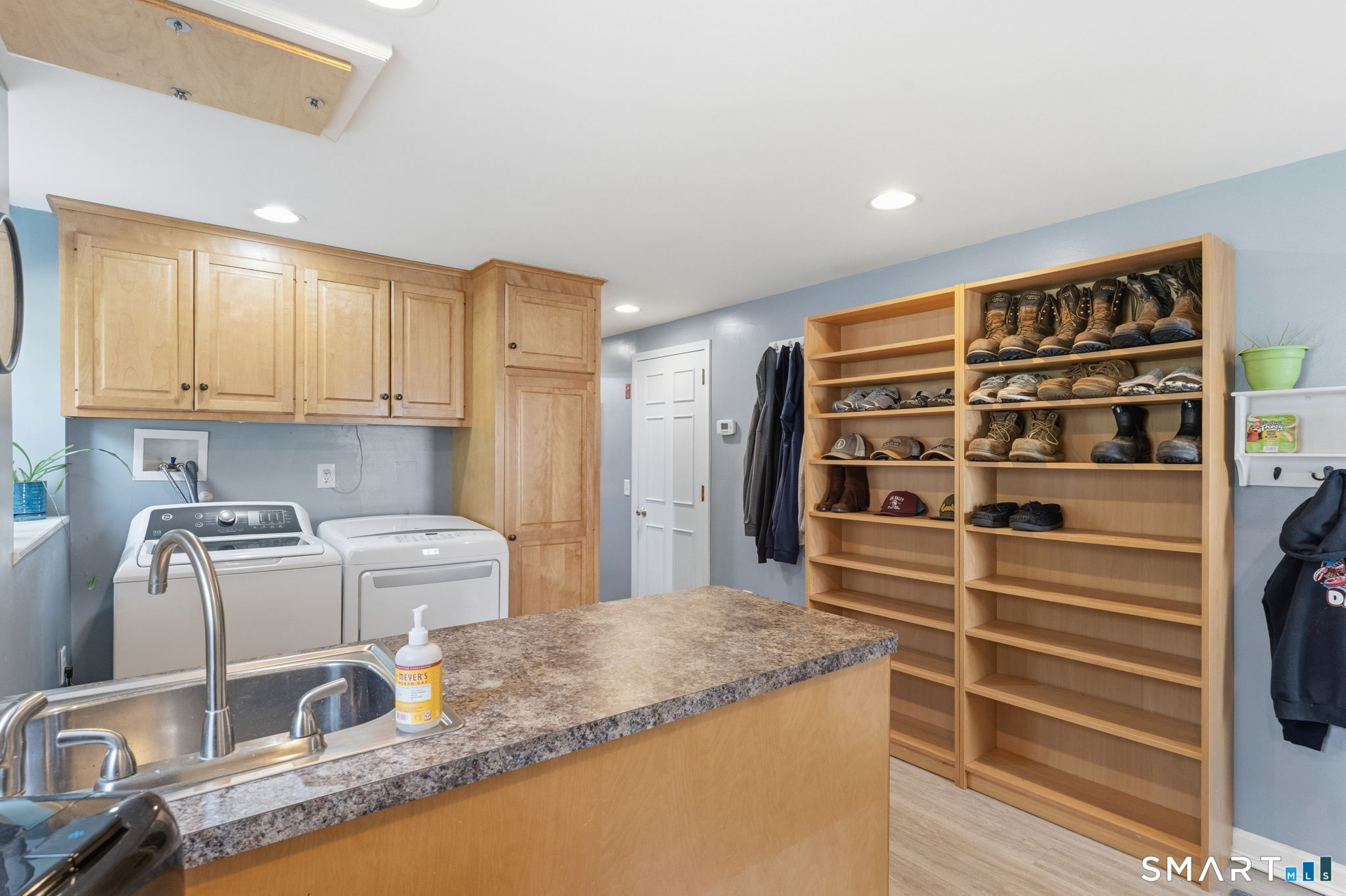 25 Forest Road East Lyme, CT 06357 - Photo 23 of 40