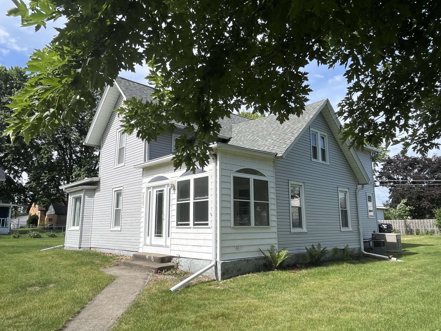 209 North School Street Atkinson, IL 61235 - Photo 3 of 37